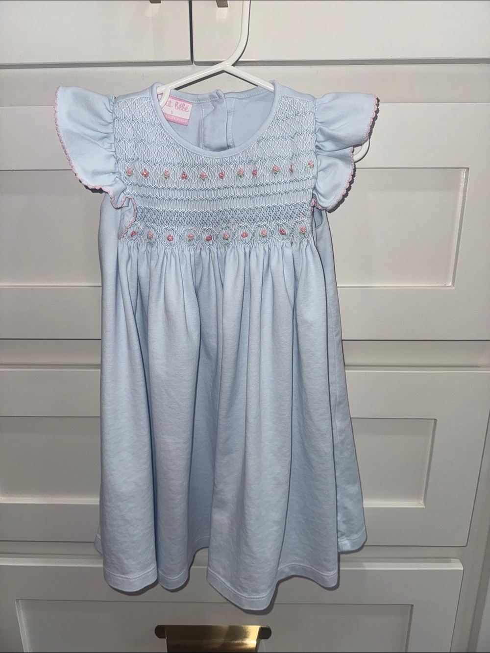Petit Bebe smocked flutter sleeve Dress - size 5